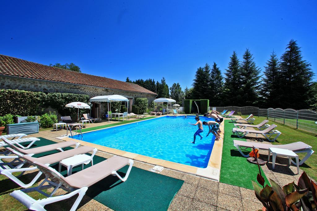 Hotellerie De Plein Air Camping Leychoisier Bonnac-la-Côte Exteriör bild